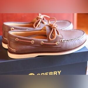 Sperry Men's Tan Leather Boat Shoes
